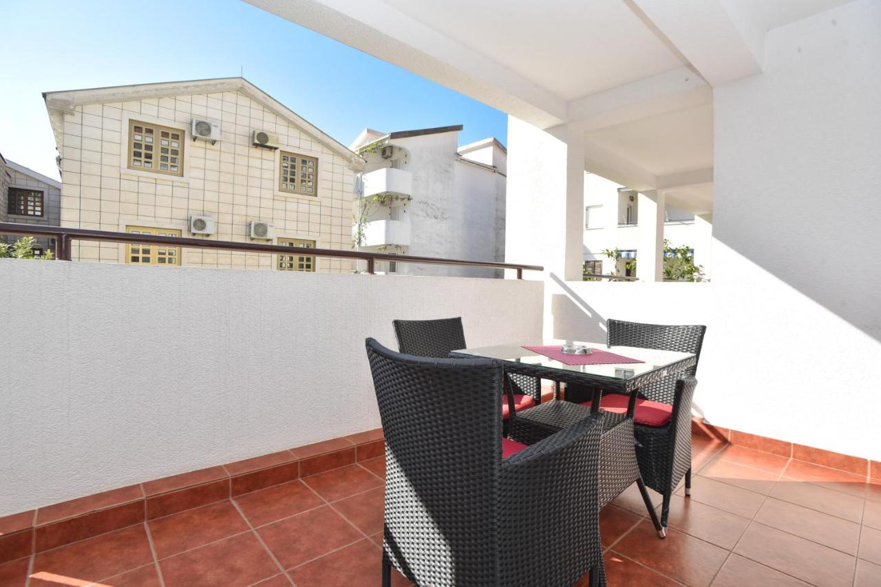 Vila Idila Budva Luaran gambar