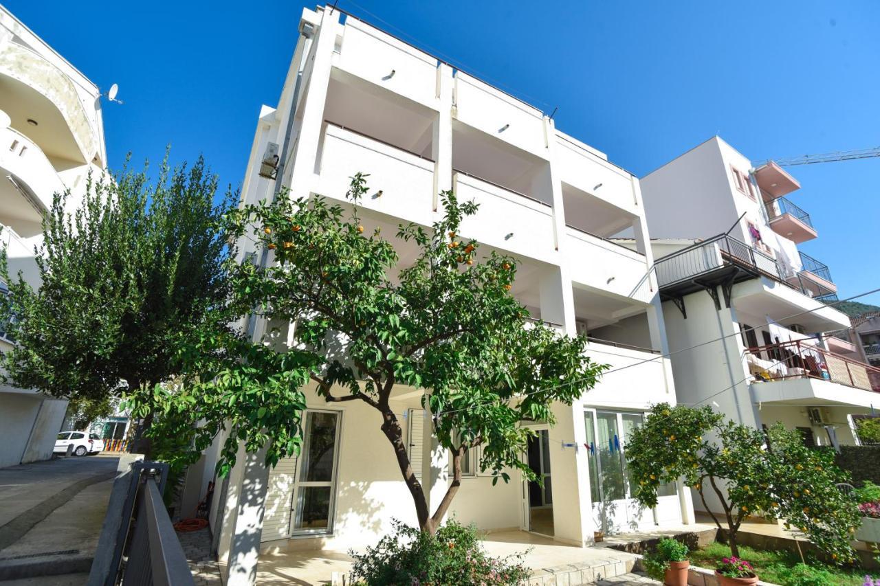 Vila Idila Budva Luaran gambar