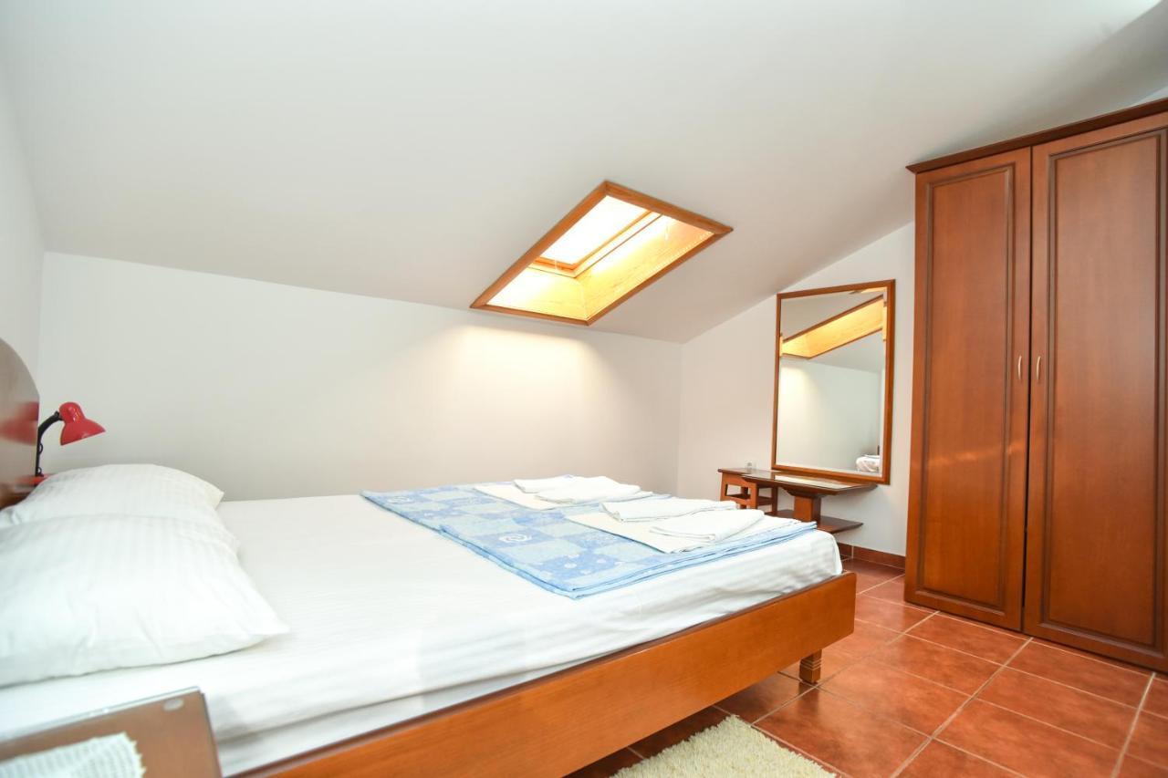Vila Idila Budva Luaran gambar